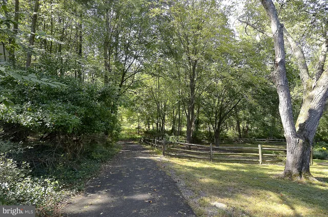 $2,750 | 1963 B Villaridge Drive, Unit 1963B, Reston, VA 20191