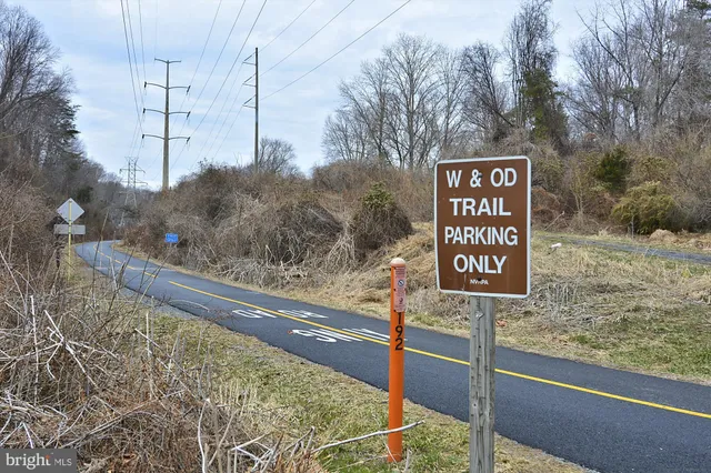 $2,750 | 1963 B Villaridge Drive, Unit 1963B, Reston, VA 20191