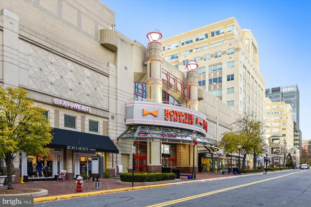 $2,750 | 1963 B Villaridge Drive, Unit 1963B, Reston, VA 20191