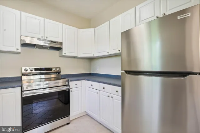 $2,750 | 1963 B Villaridge Drive, Unit 1963B, Reston, VA 20191