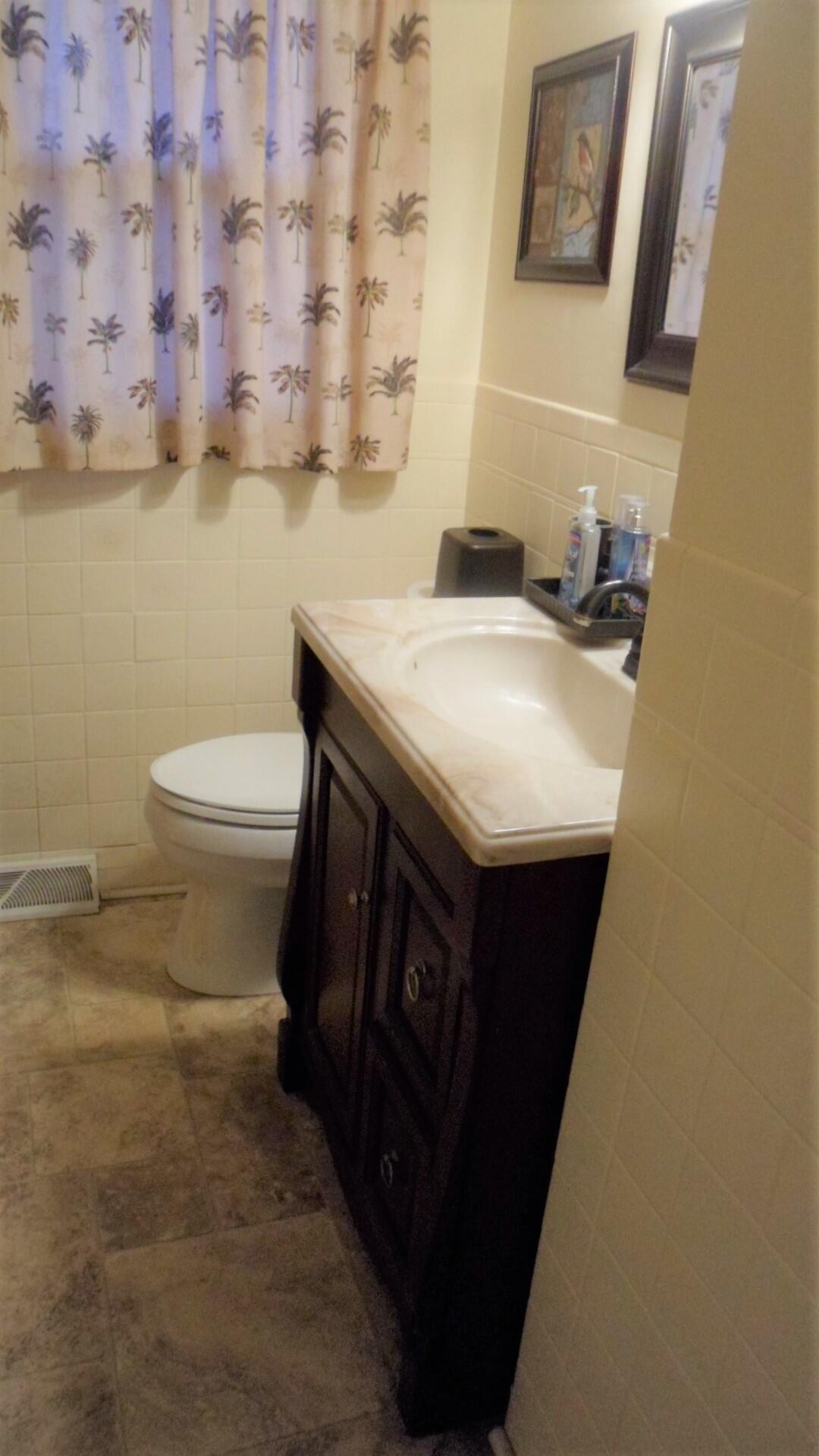 548 Aztec Trail Frankfort, KY 40601 - Photo 12 of 17 bath 3