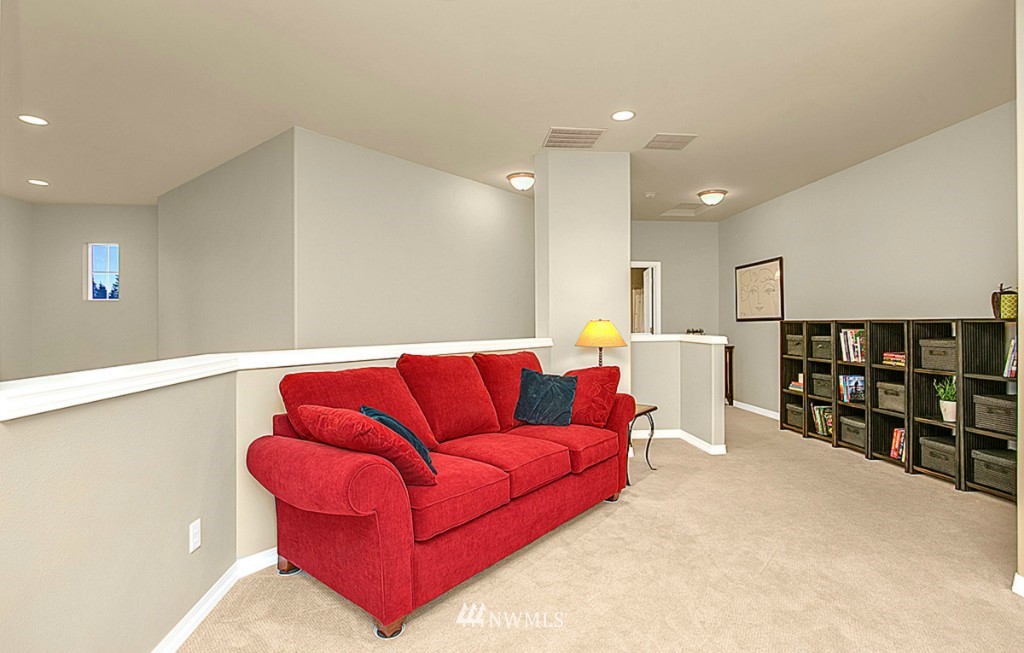 24012 Northeast Adair Road Redmond, WA 98053 - Photo 14 of 17 Gallery Image 14