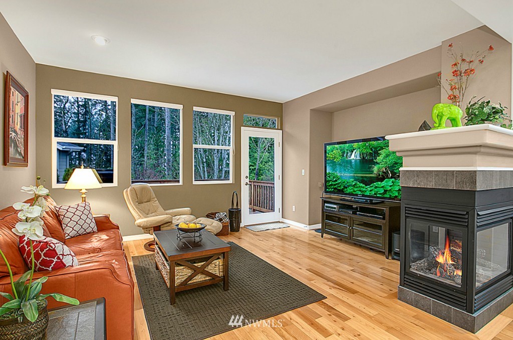24012 Northeast Adair Road Redmond, WA 98053 - Photo 8 of 17 Gallery Image 8