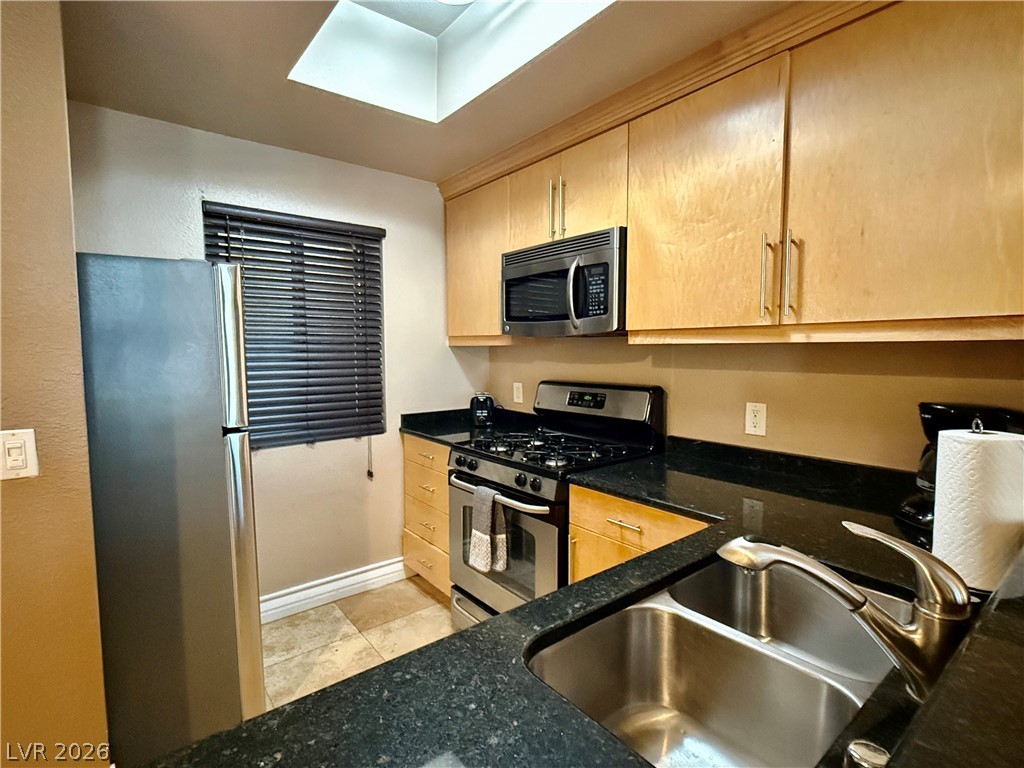 210 East Flamingo Road, Unit 110 Las Vegas, NV 89169 - Photo 6 of 55 Gallery Image 6