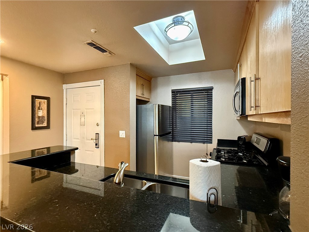 210 East Flamingo Road, Unit 110 Las Vegas, NV 89169 - Photo 8 of 55 Gallery Image 8