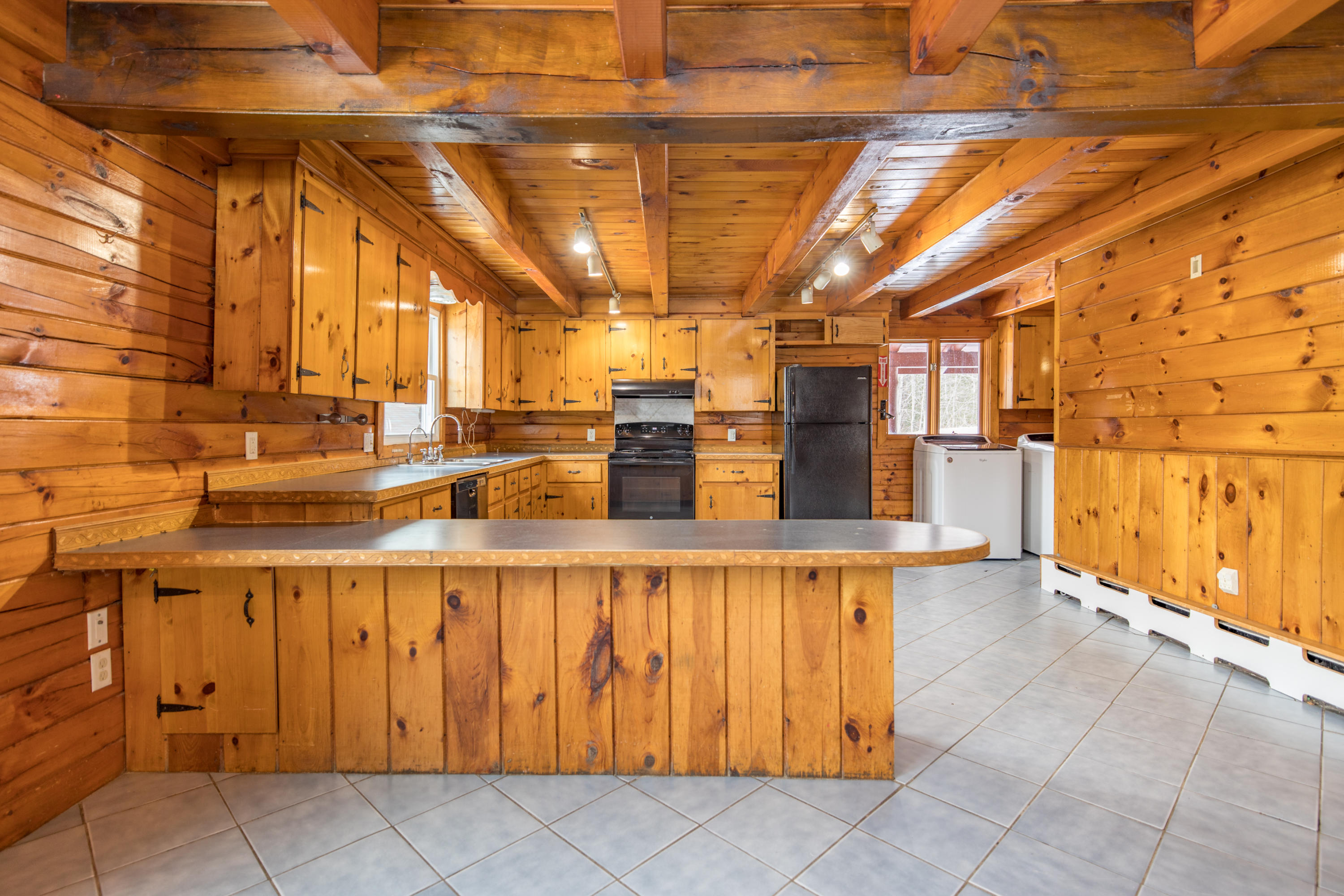 36 Gordon Road Dayton, ME 04005 - Photo 4 of 54 6I3A9433-HDR