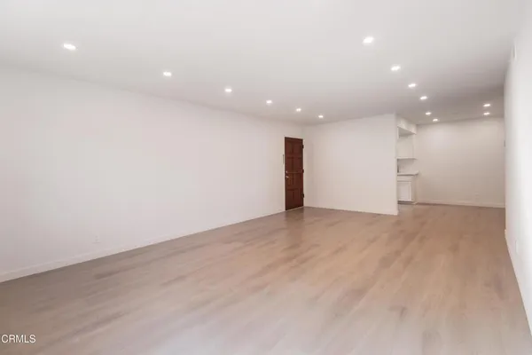 $2,200 | 1169 Rosedale Avenue, Unit 204, Glendale, CA 91201