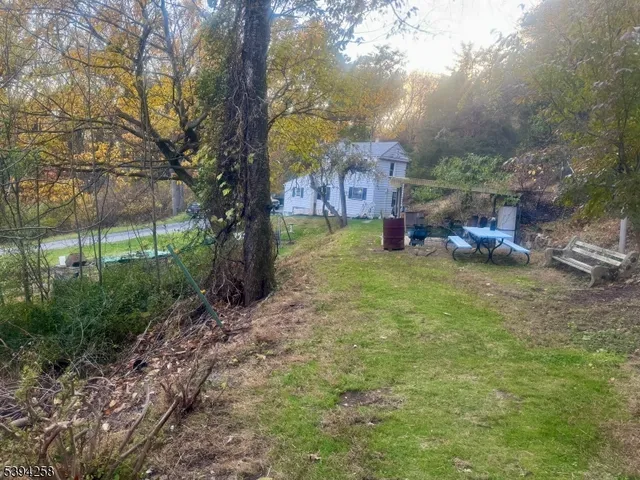 $2,800 | 241 Lows Hollow Road, Stewartsville, NJ 08886