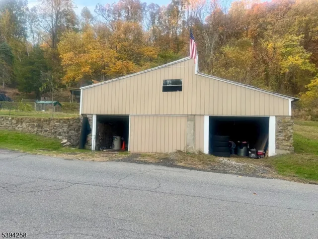 $2,800 | 241 Lows Hollow Road, Stewartsville, NJ 08886