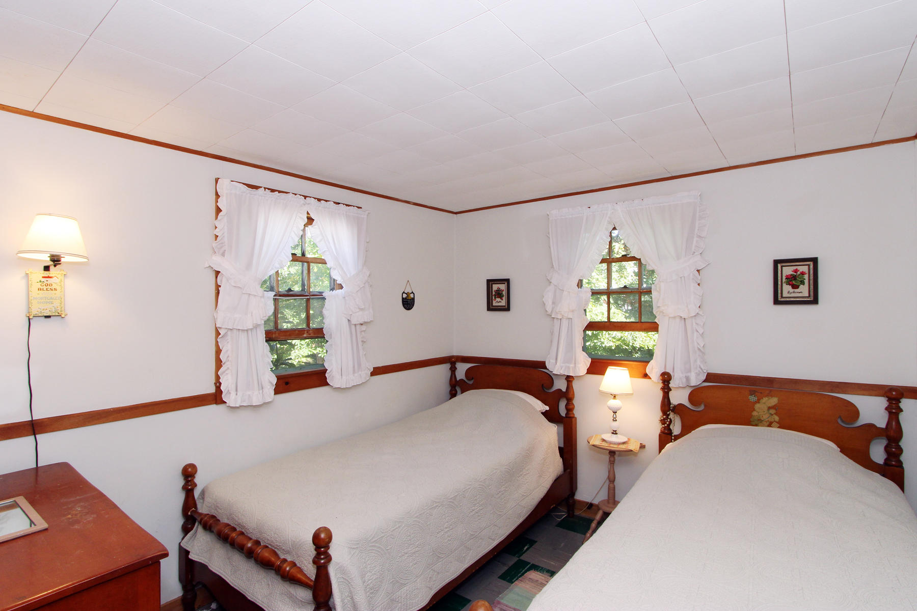 68 Uncle Edwards Road Mashpee, MA 02649 - Photo 15 of 24 IMG_8679