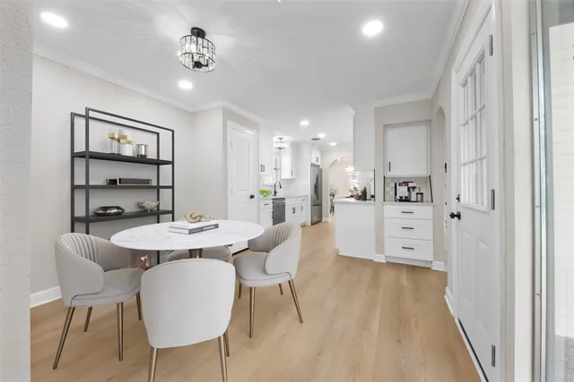 $299,999 | 5117 Ashwood Drive, Baytown, TX 77521