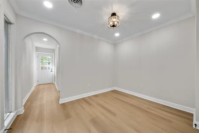 $299,999 | 5117 Ashwood Drive, Baytown, TX 77521