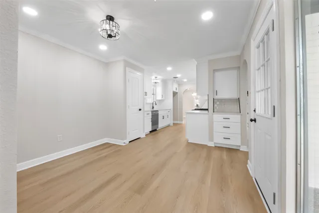 $299,999 | 5117 Ashwood Drive, Baytown, TX 77521