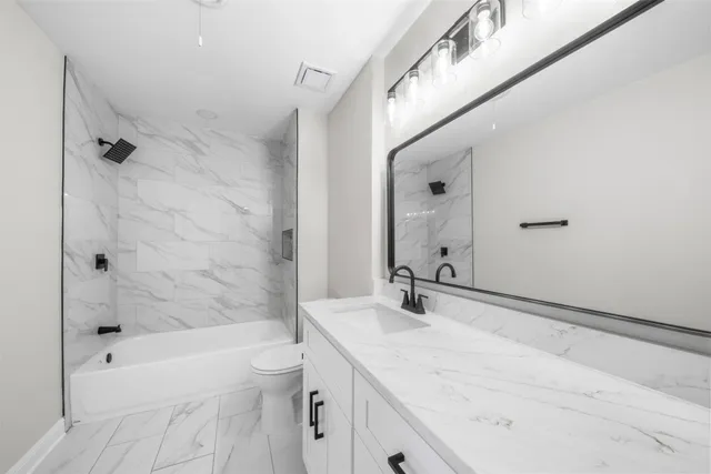 $299,999 | 5117 Ashwood Drive, Baytown, TX 77521