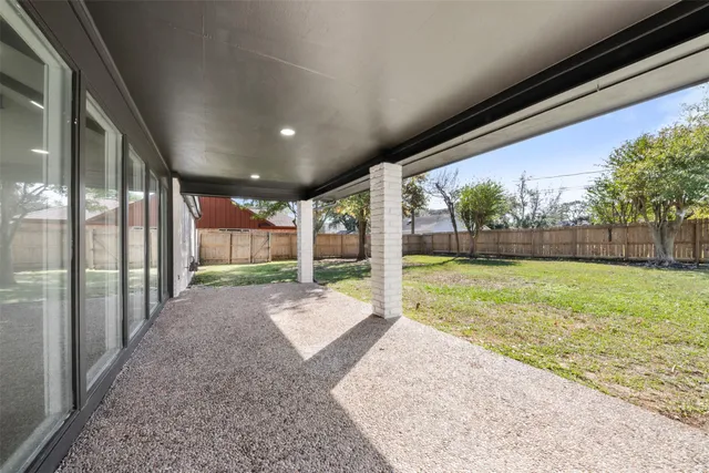 $299,999 | 5117 Ashwood Drive, Baytown, TX 77521