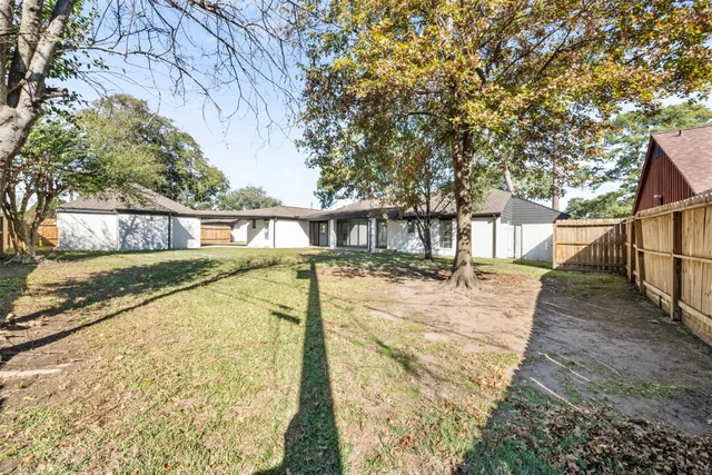 $299,999 | 5117 Ashwood Drive, Baytown, TX 77521