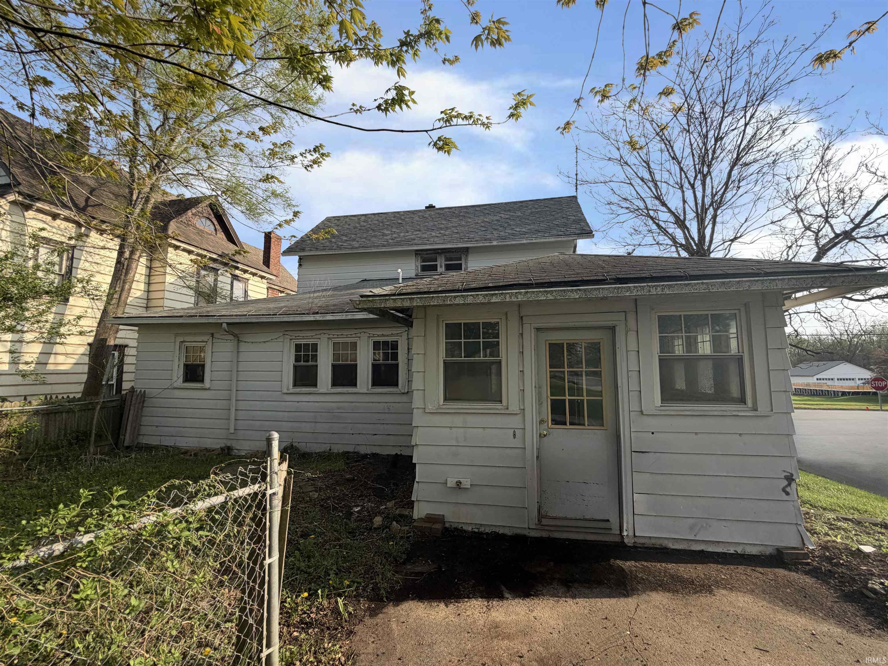 236 East High Street Montpelier, IN 47359 - Photo 3 of 11