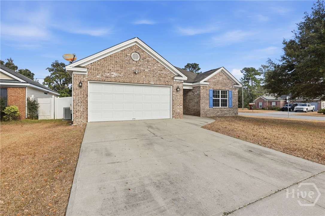 130 Terraza Lane Savannah, GA 31405 - Photo 2 of 31
