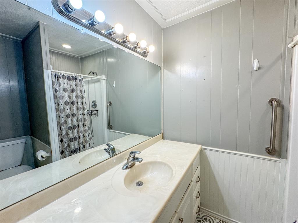 705 N Avenue East, Unit 2 Haskell, TX 79521 - Photo 17 of 29