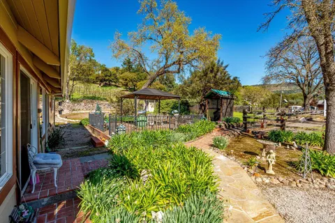 $3,100,000 | 3061 North Avenue, Napa, CA 94558