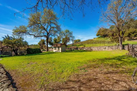 $3,100,000 | 3061 North Avenue, Napa, CA 94558