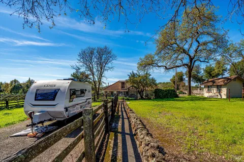 $3,100,000 | 3061 North Avenue, Napa, CA 94558