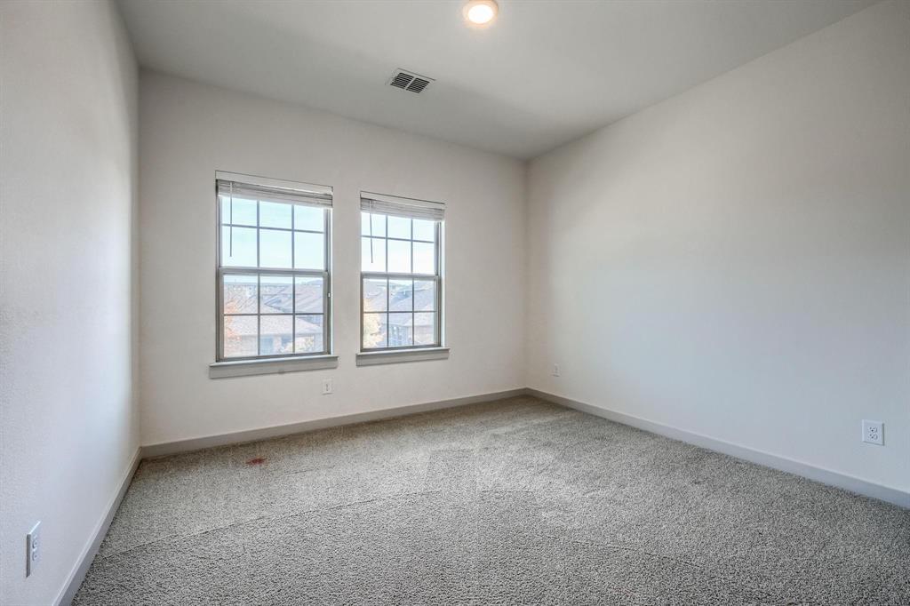 4865 Rattler Lane Carrollton, TX 75010 - Photo 18 of 29