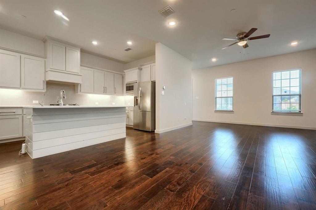 4865 Rattler Lane Carrollton, TX 75010 - Photo 9 of 29