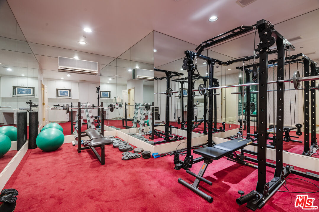 4261 Ledge Avenue Toluca Lake, CA 91602 - Photo 45 of 49 a view of a room with gym equipment