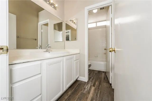 $1,955 | 4525 Bucking Bronco Road, North Las Vegas, NV 89032