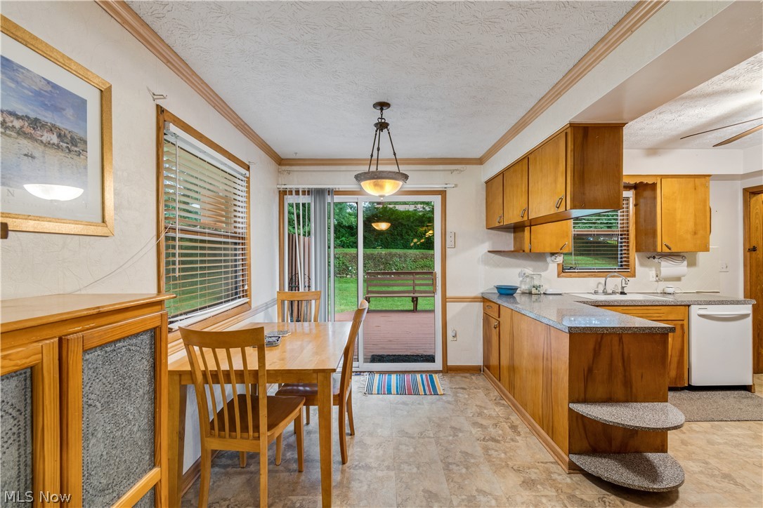 4693 Mars Road Uniontown, OH 44685 - Photo 6 of 28 Gallery Image 6