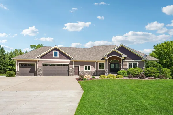 $1,049,000 | 1528 Cottonwood Trail, New Prague, MN 56071