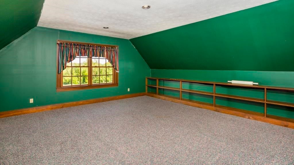 2976 Staunton Road Huntington, WV 25702 - Photo 21 of 32 Gallery Image 21