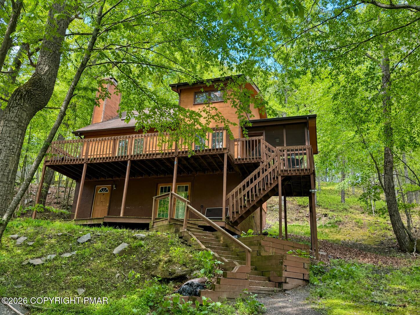119 Durham Drive Bushkill, PA 18324 - Photo 2 of 41 Front view