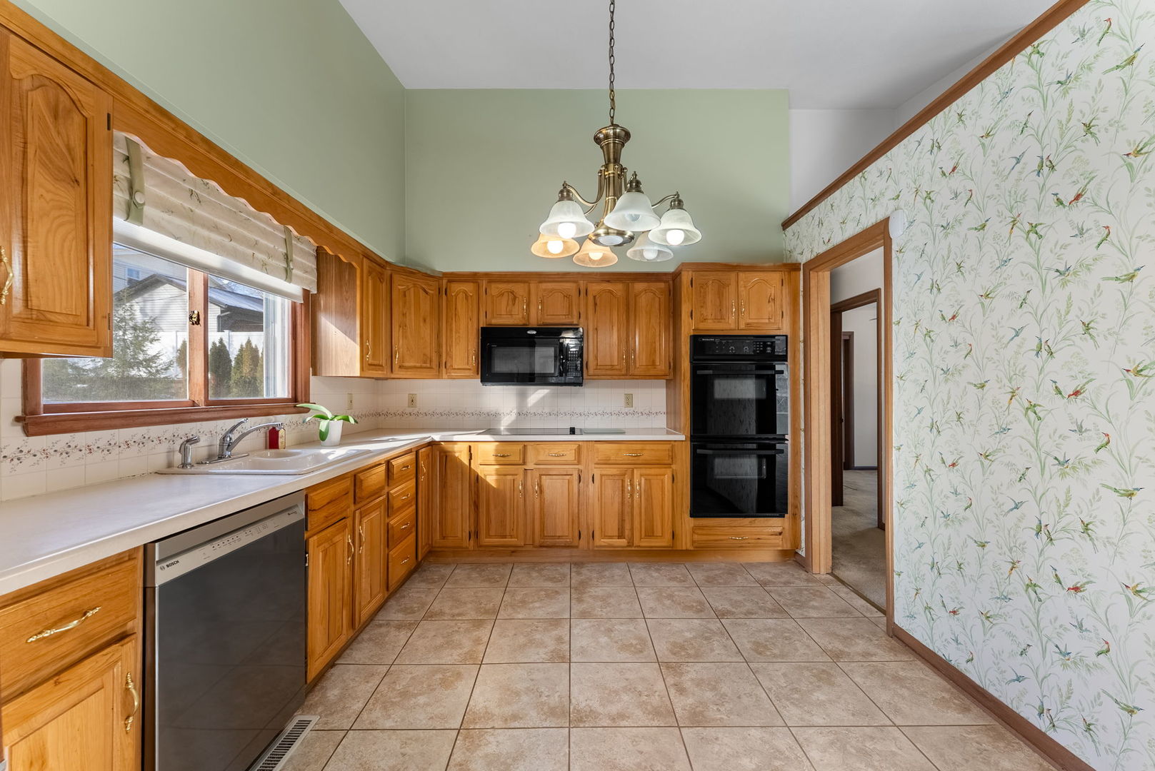 1039 33rd St Court Moline, IL 61265 - Photo 9 of 26