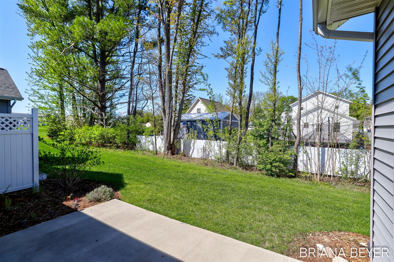1012 Maplewood Court Jenison, MI 49428 - Photo 36 of 37