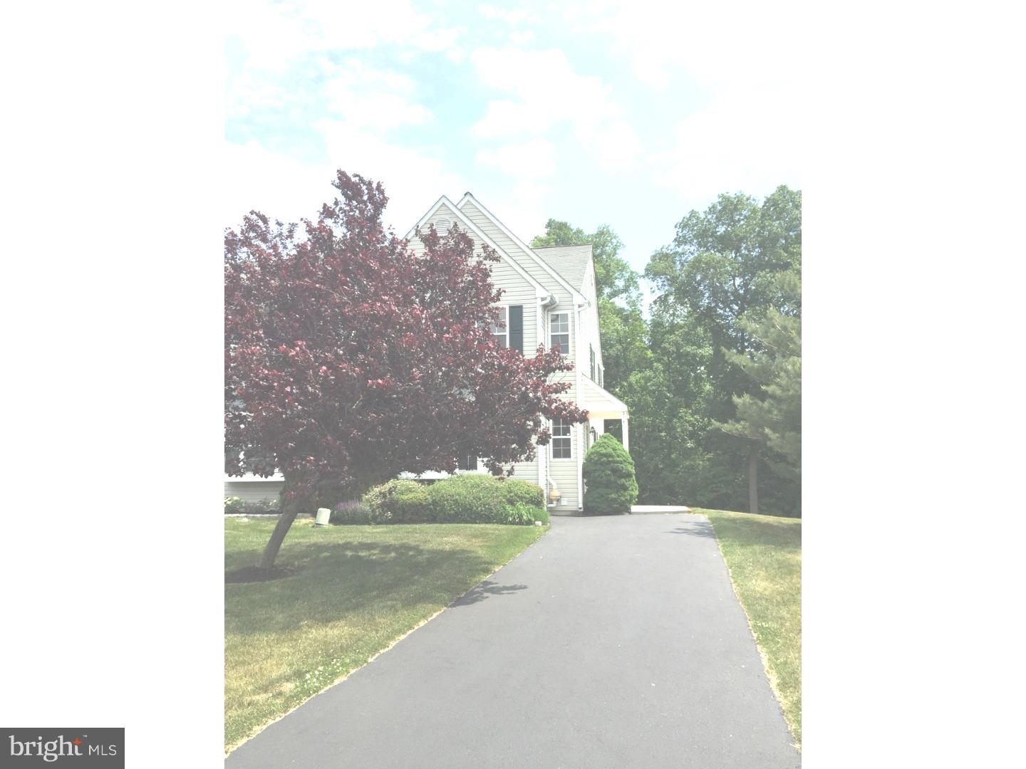 214 Springvalley Way Aston, PA 19014 - Photo 1 of 22 Gallery Image 1