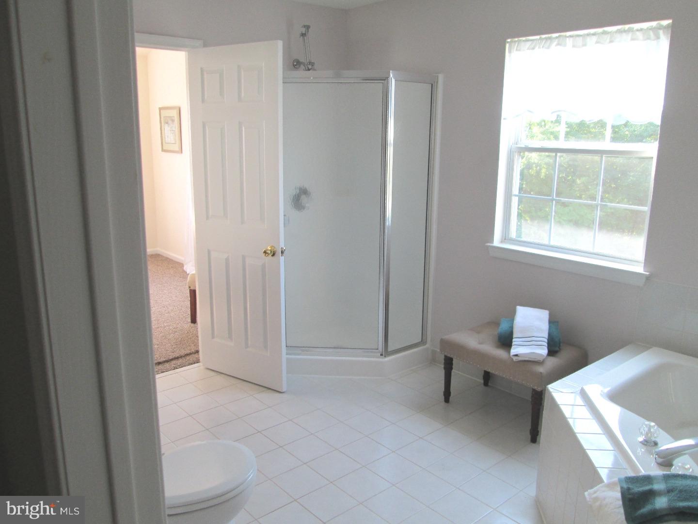 214 Springvalley Way Aston, PA 19014 - Photo 13 of 22 Gallery Image 13