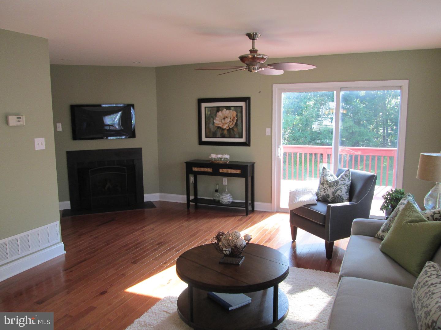 214 Springvalley Way Aston, PA 19014 - Photo 7 of 22 Gallery Image 7