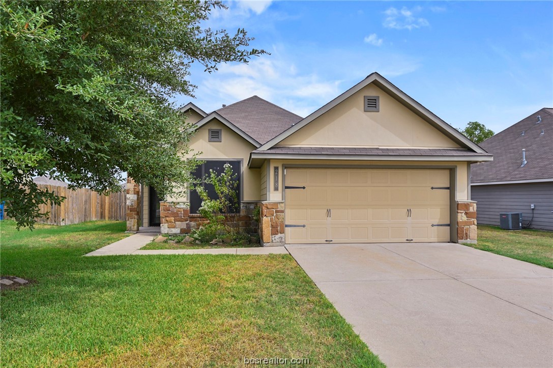 front view of house with a yard