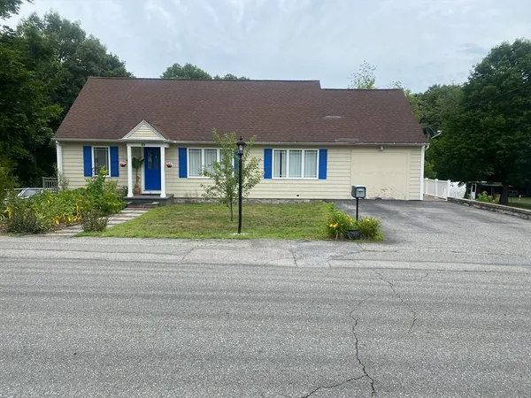 $643,000 | 81 Clark Avenue, Dracut, MA 01826