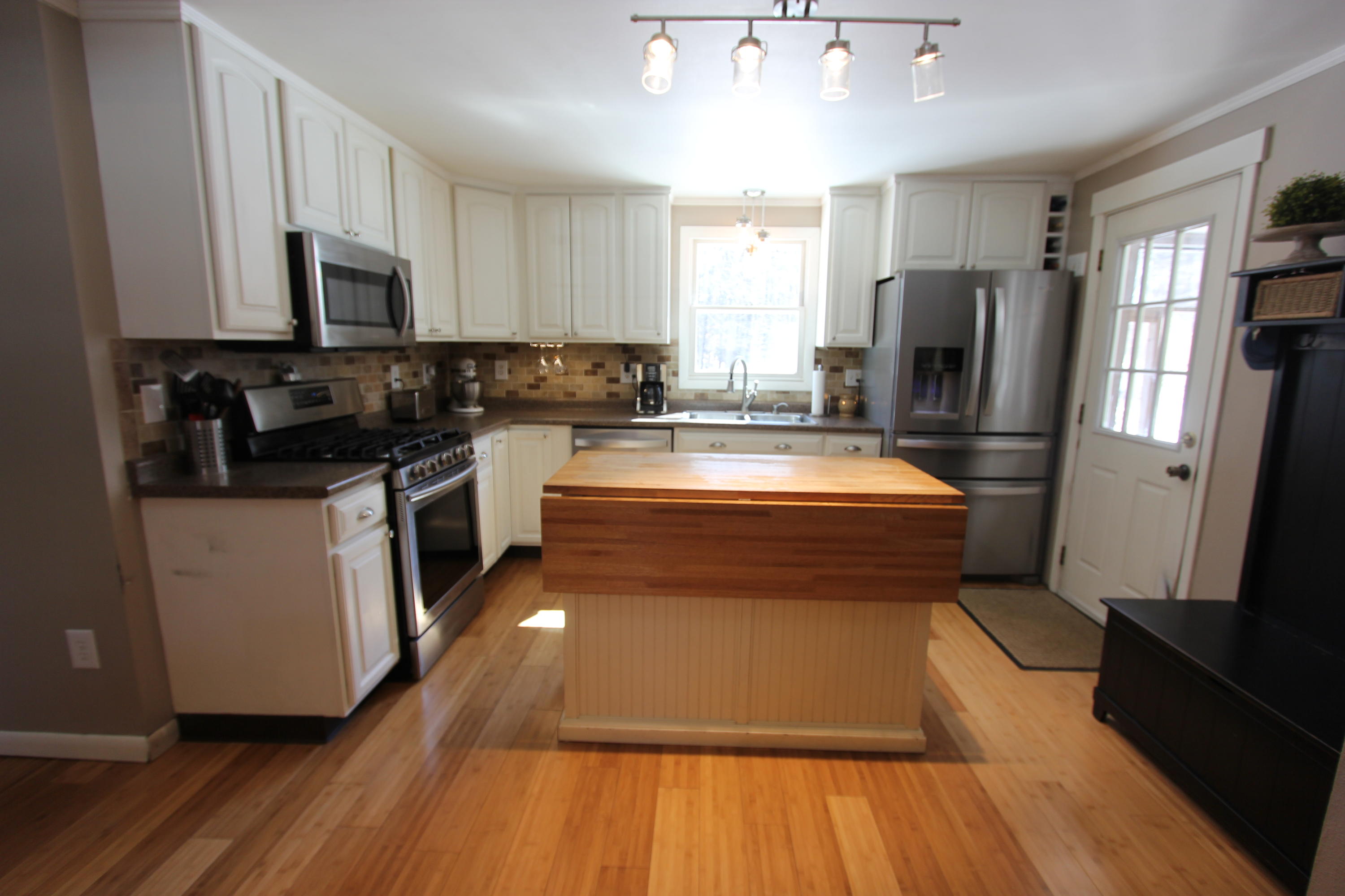 21 Plummer Road Windham, ME 04062 - Photo 2 of 50 IMG_9183