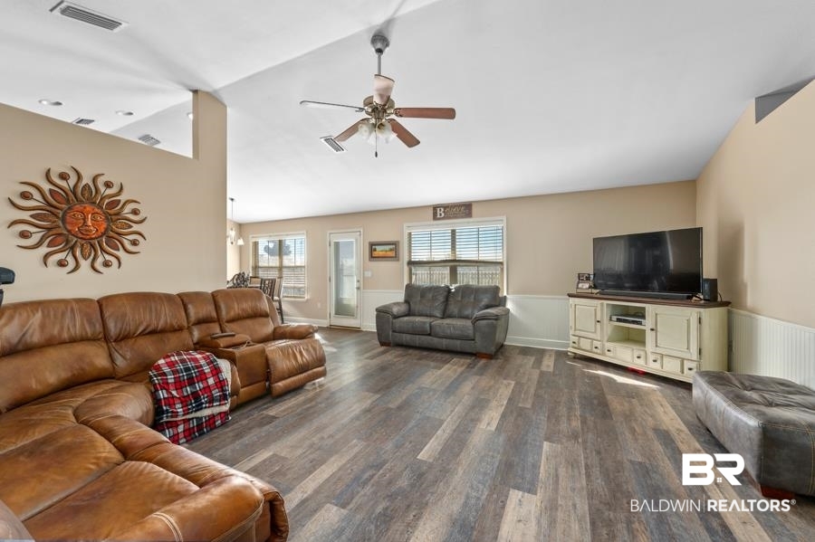 631 Fulton Loop Foley, AL 36535 - Photo 7 of 26