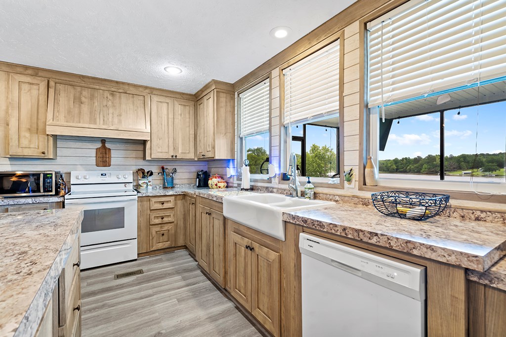 61 Square Grove Road Waterloo, SC 29384 - Photo 9 of 25