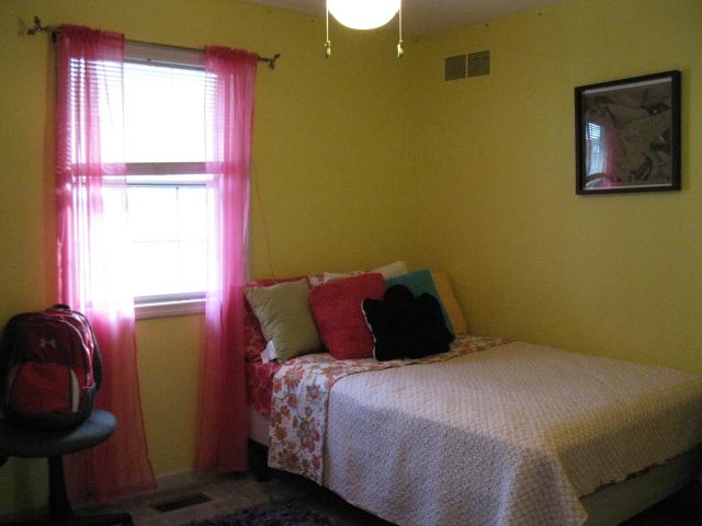 882 Panhandle Road Manchester, TN 37355 - Photo 6 of 16 Bedroom 10X9