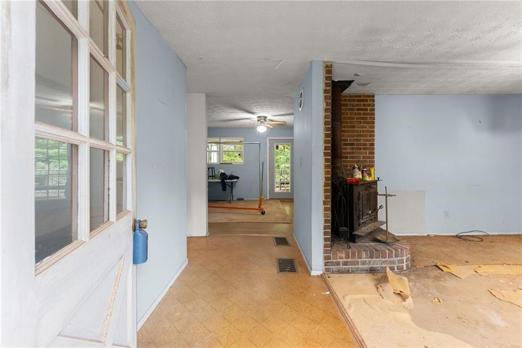 7099 George Barnes Road Murrayville, GA 30564 - Photo 11 of 43 Gallery Image 11