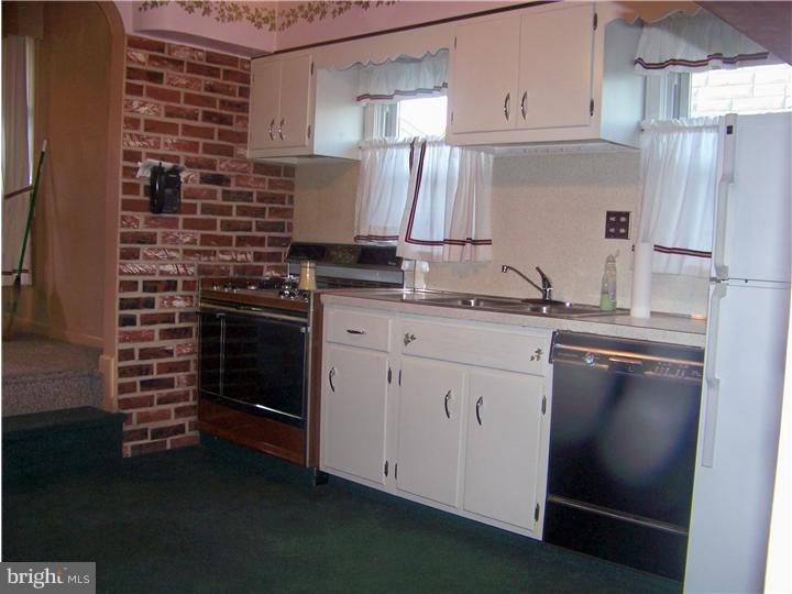1516 Ridge Avenue Reading, PA 19607 - Photo 11 of 19 Gallery Image 11