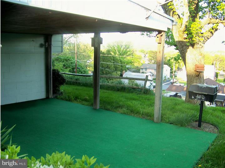 1516 Ridge Avenue Reading, PA 19607 - Photo 4 of 19 Gallery Image 4