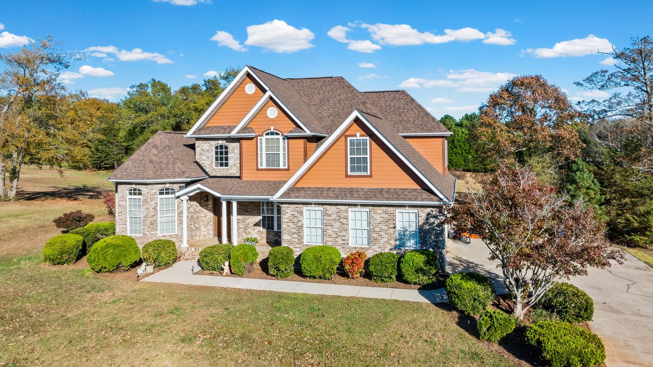 329 Shoreview Drive Chesnee, SC 29323 - Photo 3 of 50