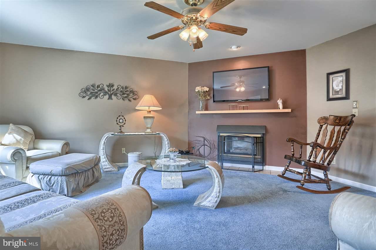 906 Chambers Ridge York, PA 17402 - Photo 11 of 36 Gallery Image 11